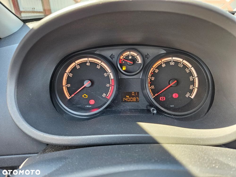 Opel Corsa - 10