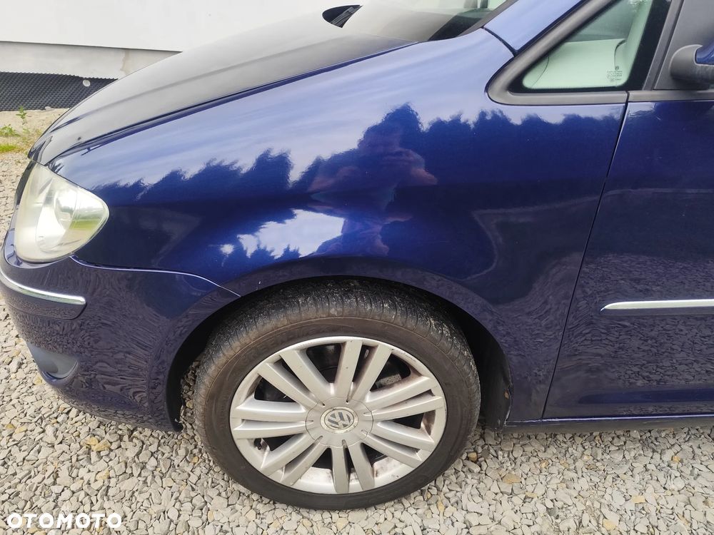 Volkswagen Touran 2.0 TDI DPF Highline DSG - 29