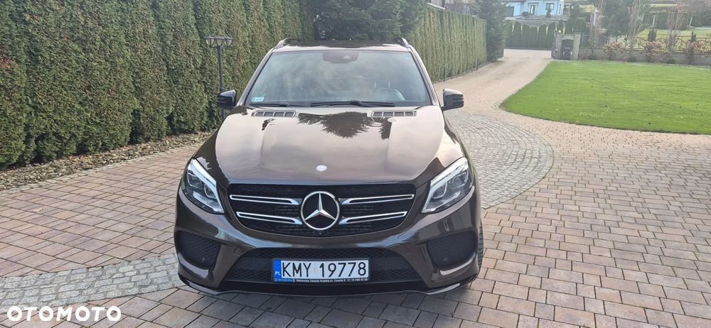 Mercedes-Benz GLE - 1