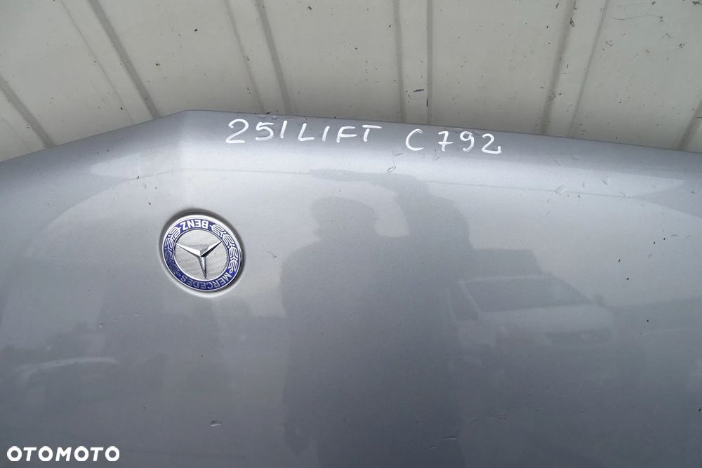 Mercedes R Klasa R251 Lift Maska Pokrywa silnika C792 - 5