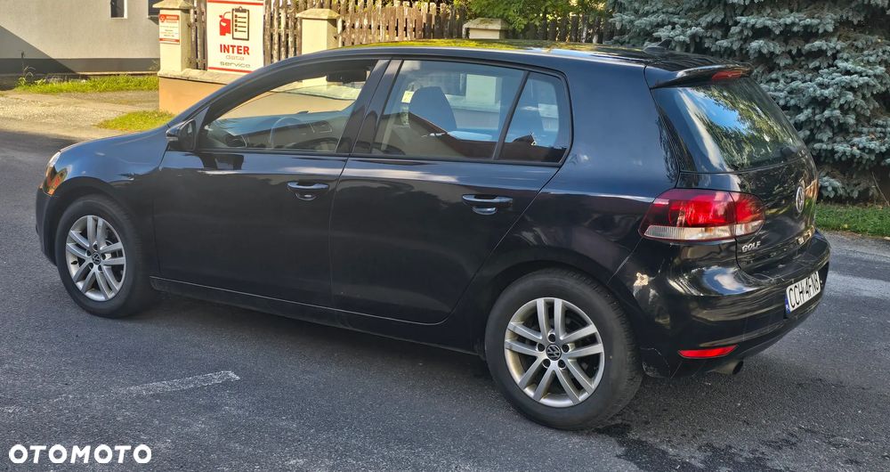 Volkswagen Golf - 10