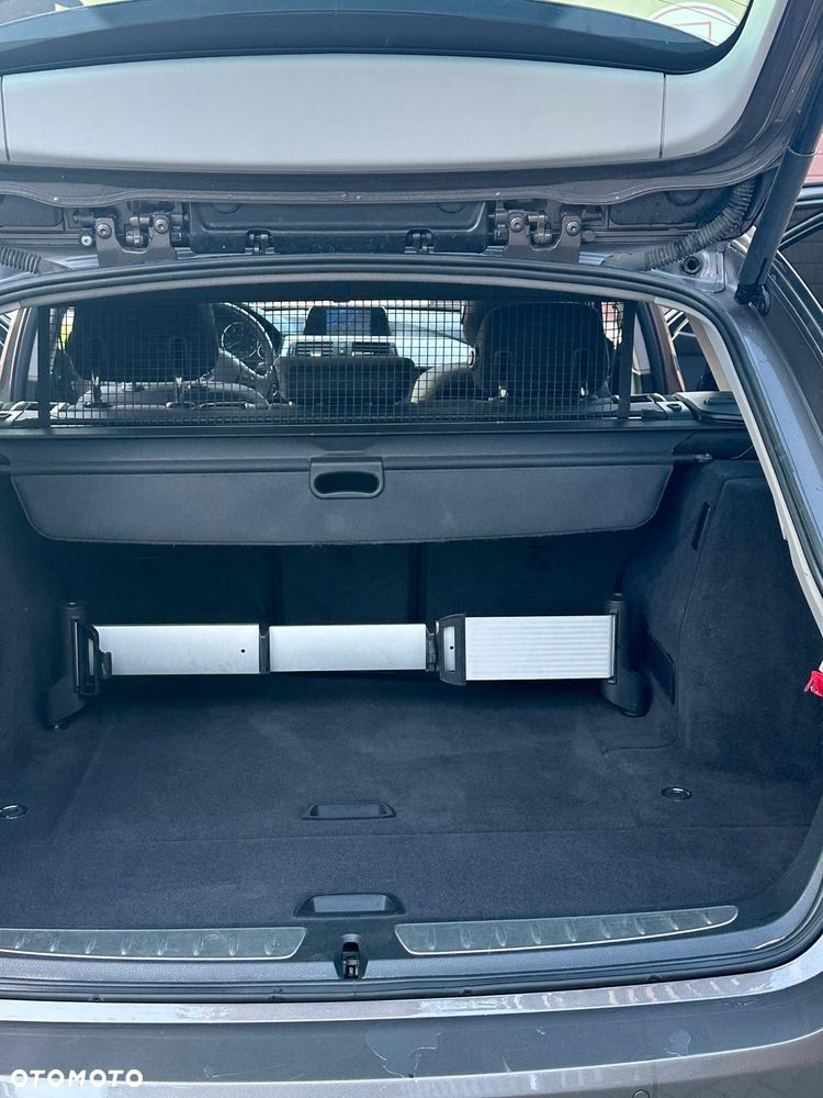 BMW Seria 3 318d - 9