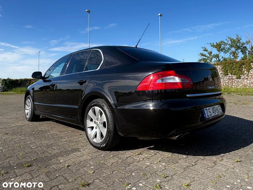 Skoda Superb 2.0 TDI Ambition - 4