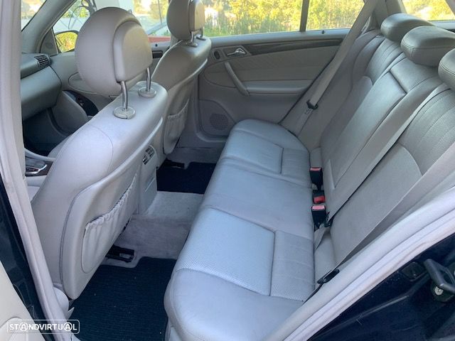 Mercedes-Benz C 220 - 29