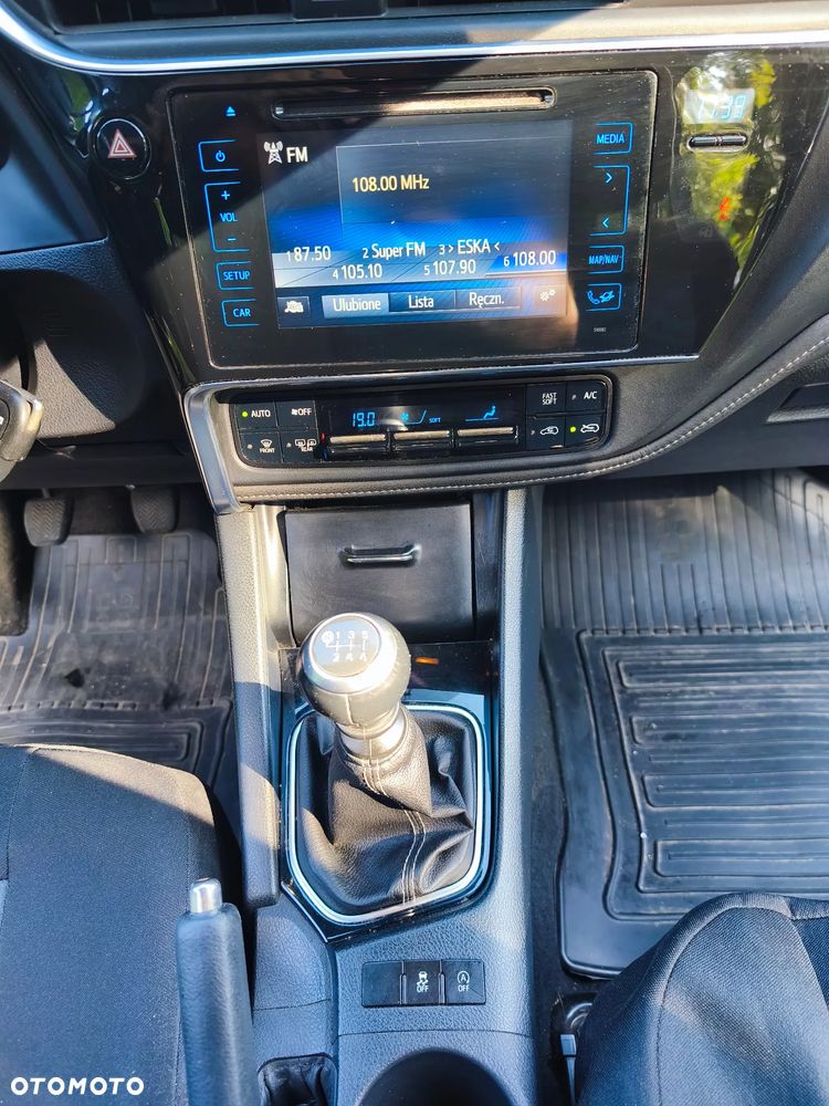 Toyota Auris 1.6 D-4D Comfort - 9