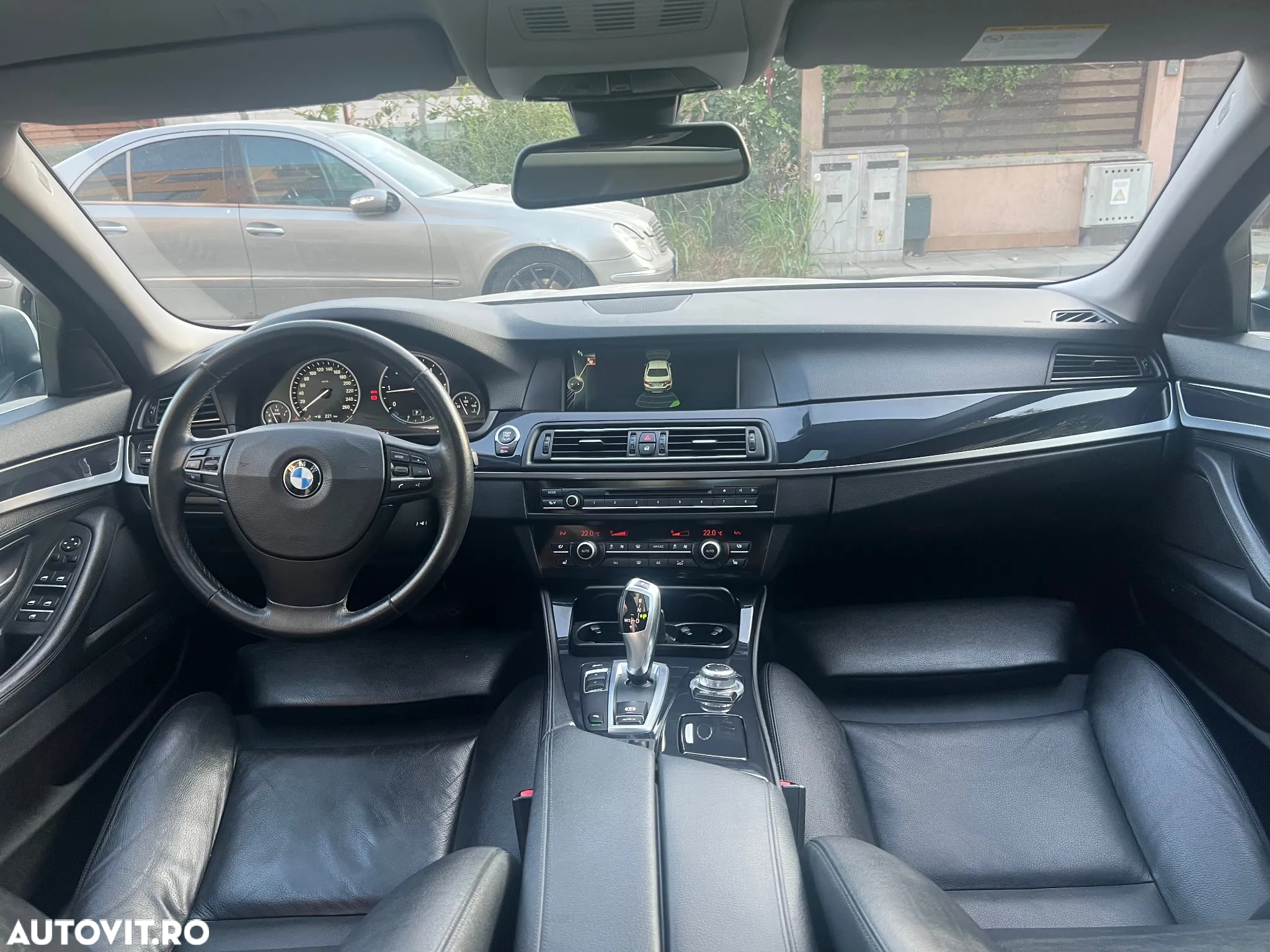 BMW Seria 5 520d - 8