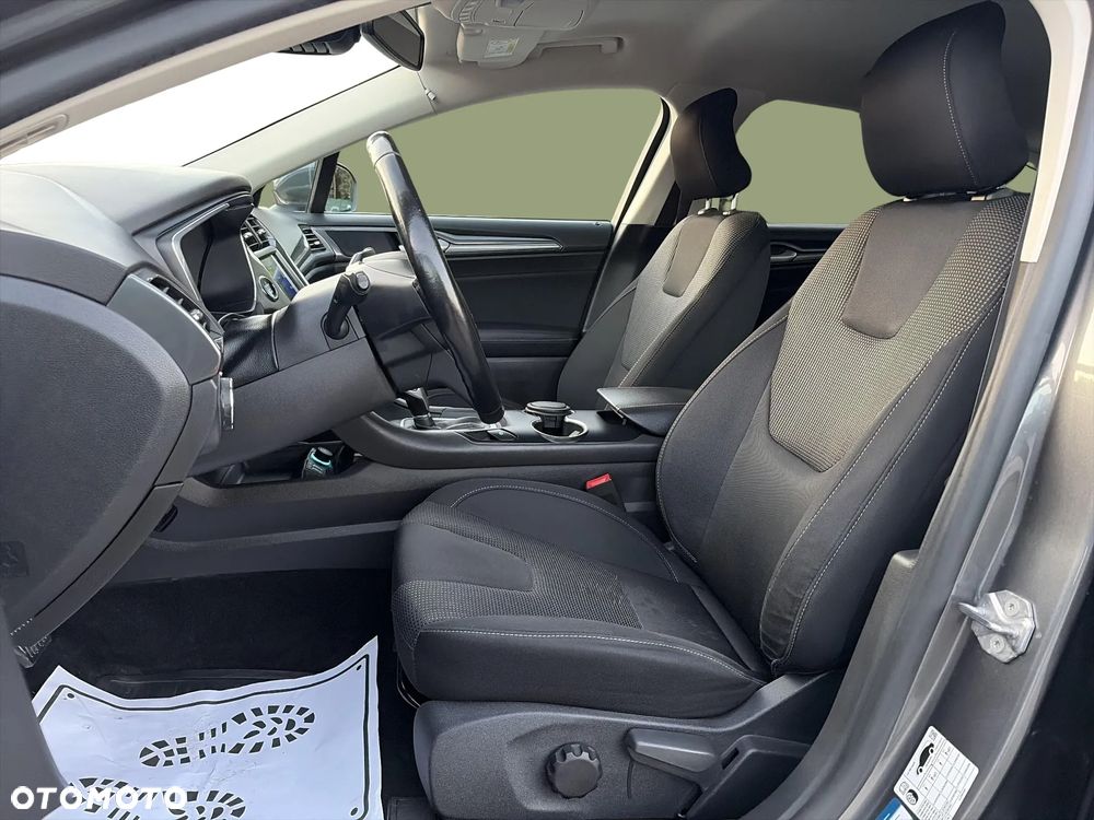 Ford Mondeo 2.0 Hybrid Titanium - 10