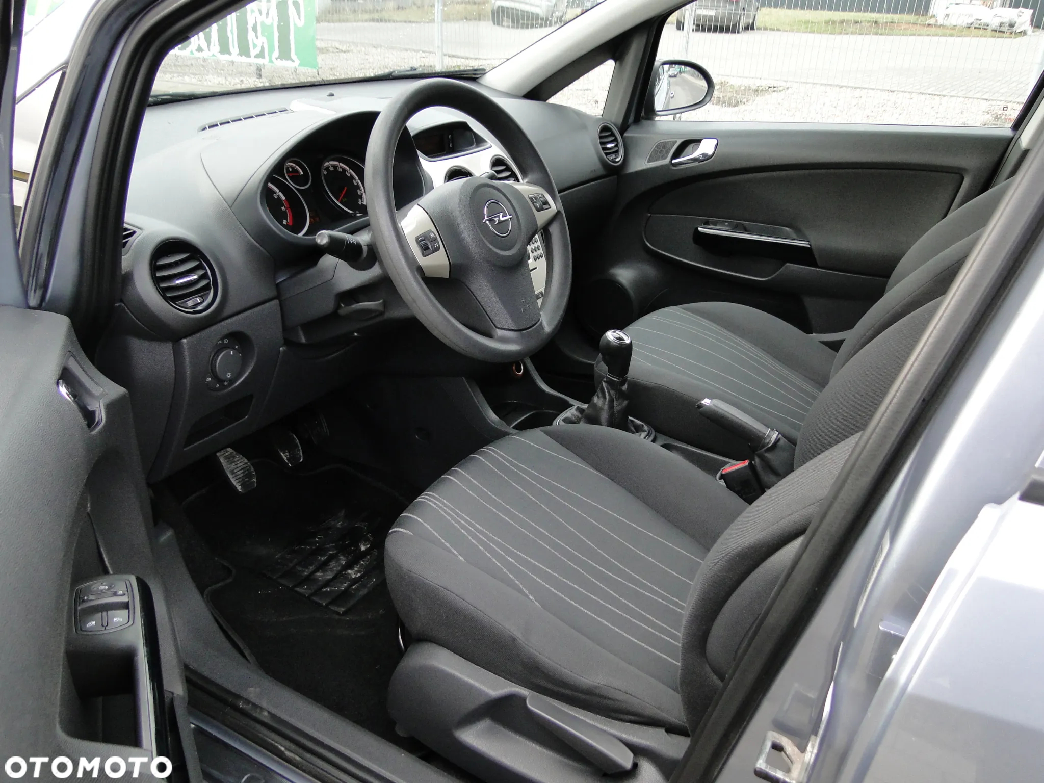 Opel Corsa 1.2 16V Easytronic Innovation 110 Jahre - 9