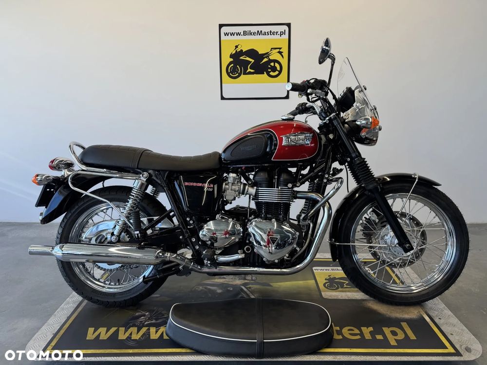 Triumph Bonneville - 3