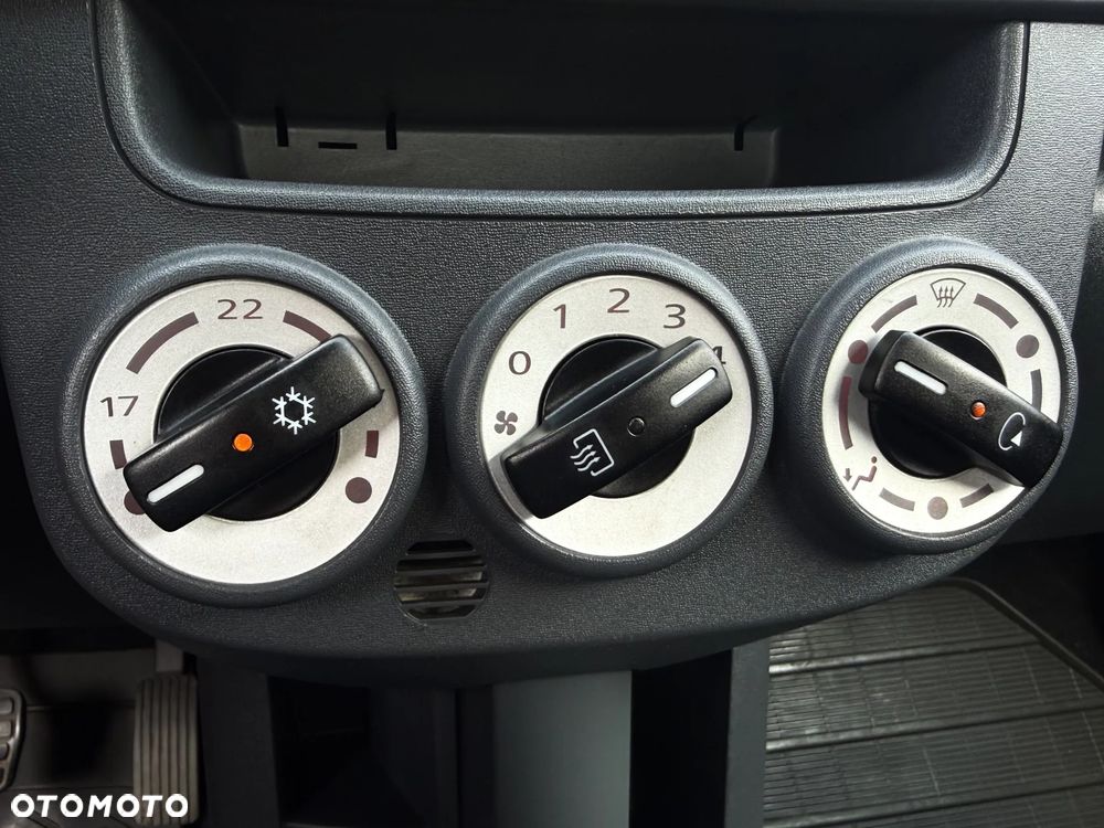 Mitsubishi Colt 1.1 Inform Cleartec - 30