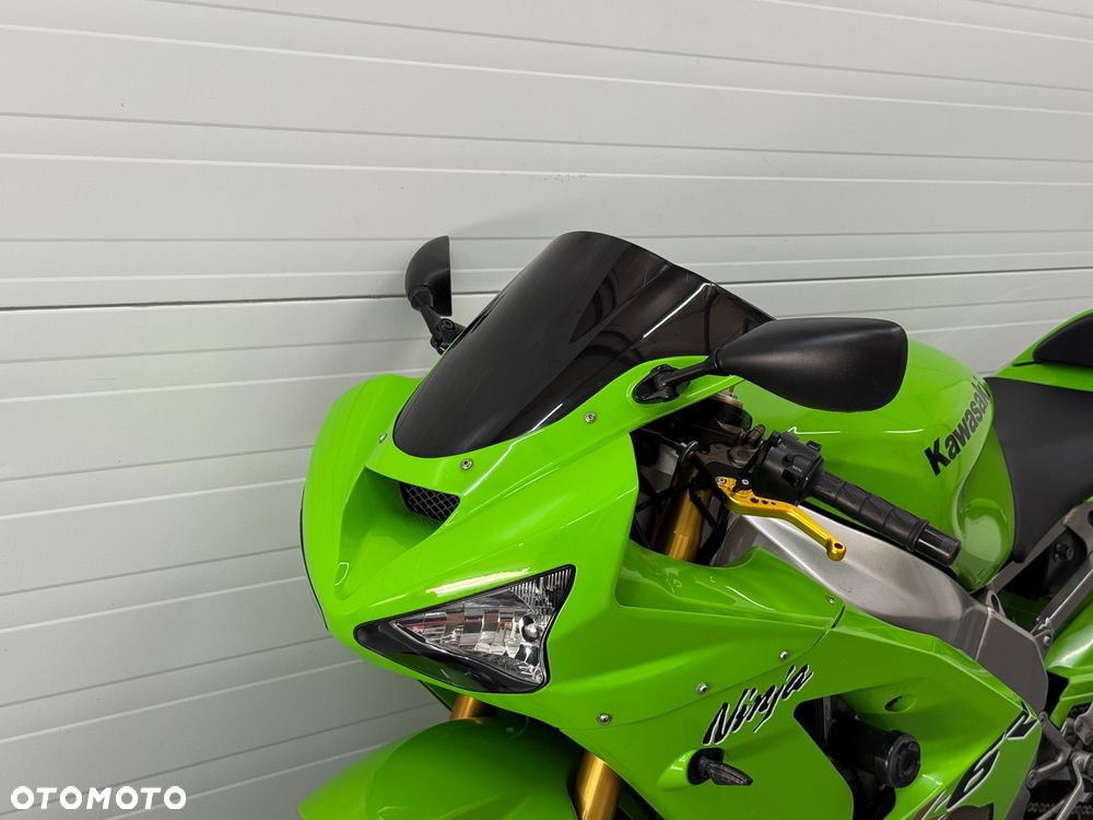 Kawasaki ZXR - 19