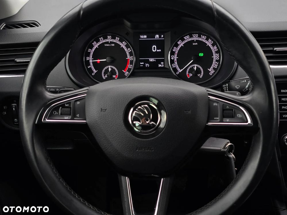 Skoda Octavia 2.0 TDI 4x4 DSG Soleil - 27