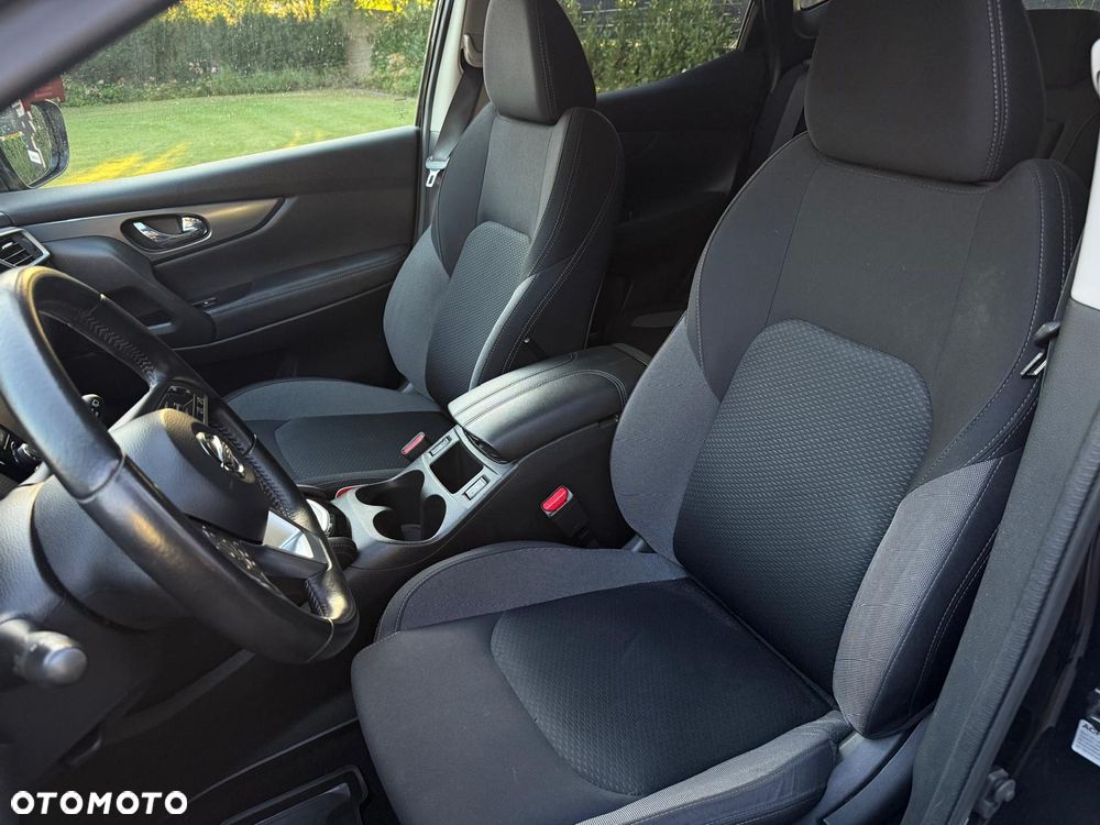 Nissan Qashqai 1.7 dCi Xtronic ALL-MODE 4x4i TEKNA - 29