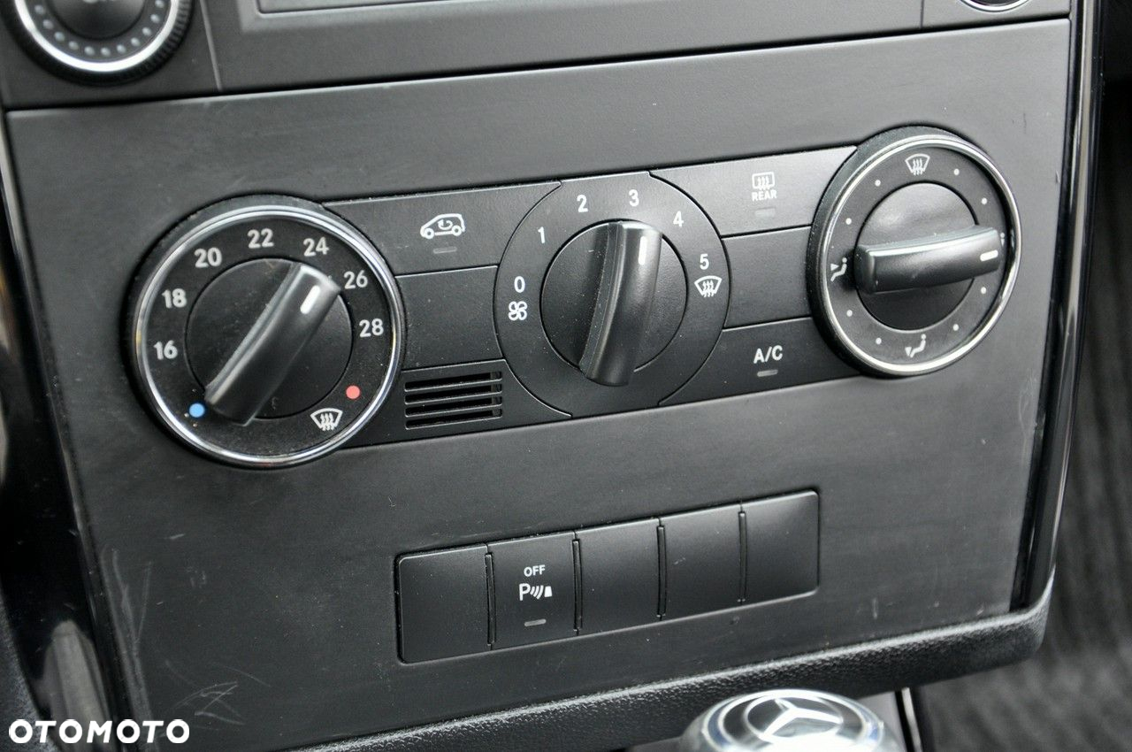 Mercedes-Benz Klasa A 160 Autotronic Elegance Special Edition - 10