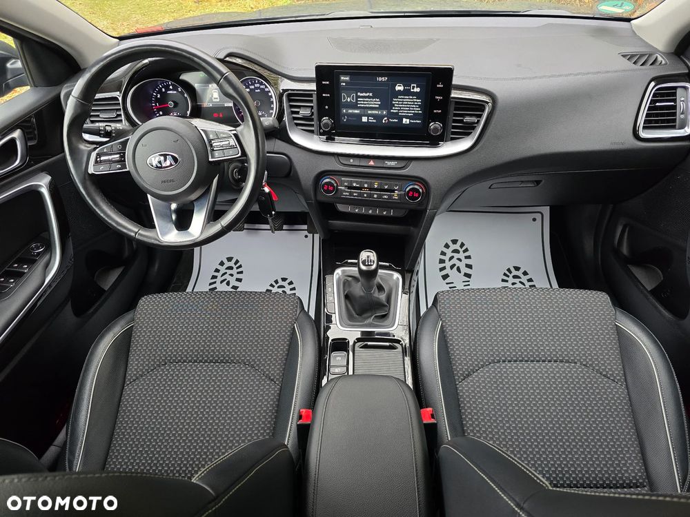 Kia XCeed 1.4 T-GDI OPF VISION - 23