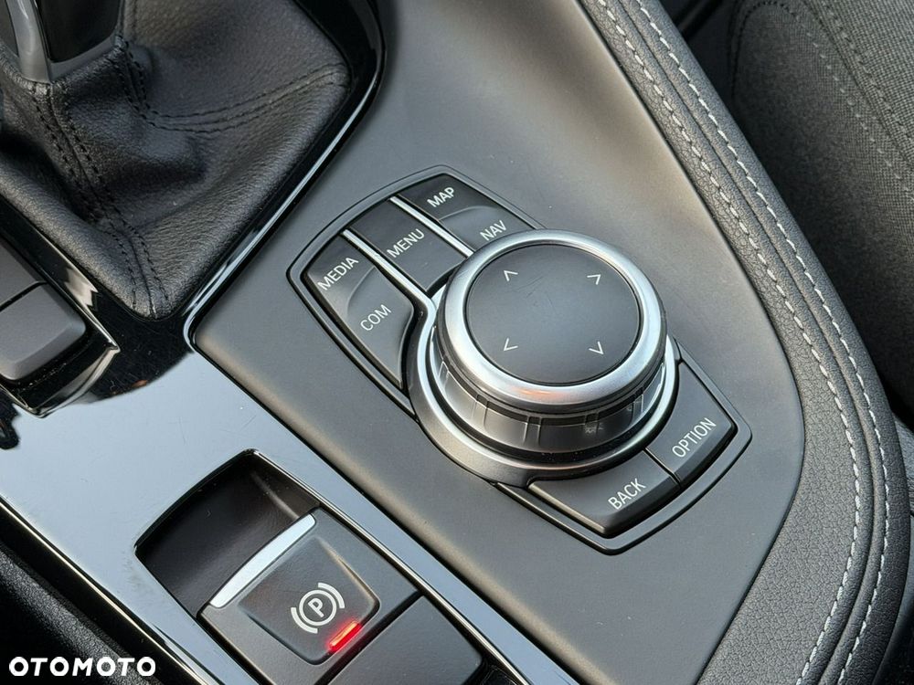 BMW X2 sDrive18d - 26