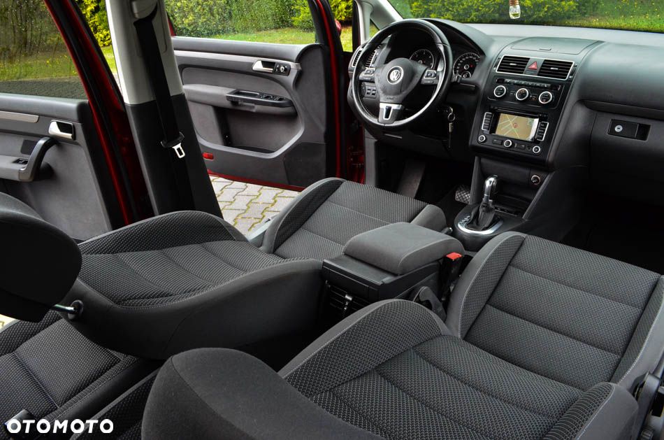 Volkswagen Touran 1.6 TDI DPF BlueMotion Technology DSG Comfortline - 32