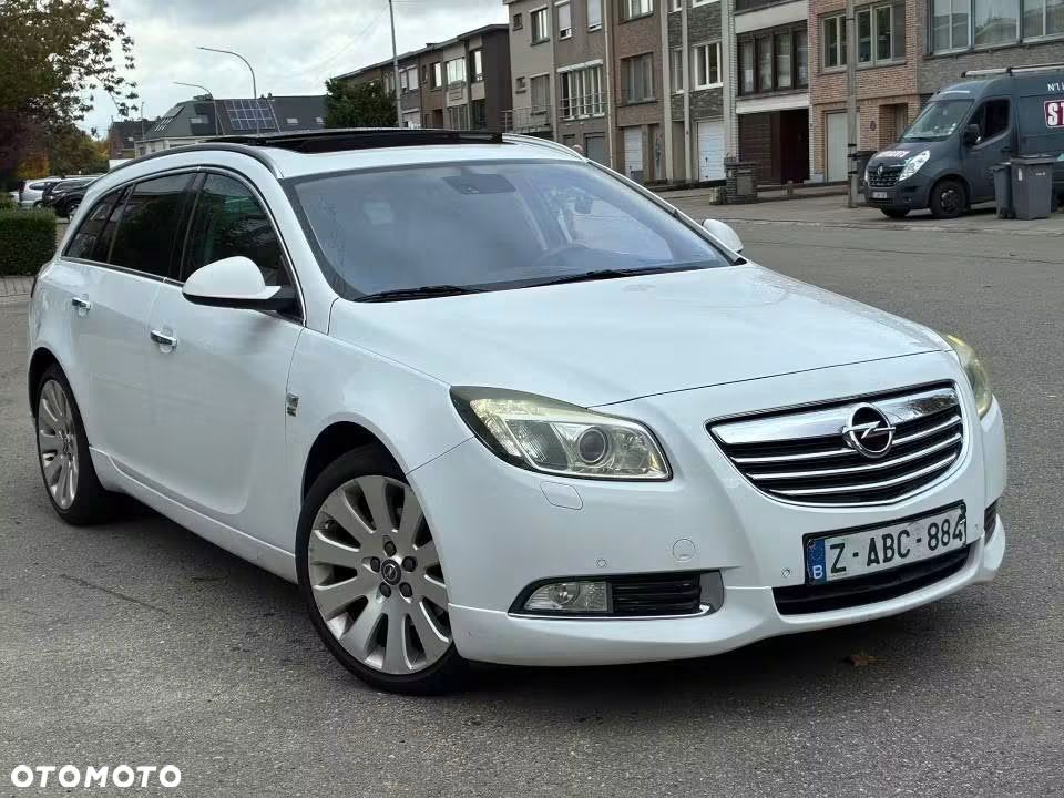 Opel Insignia - 1