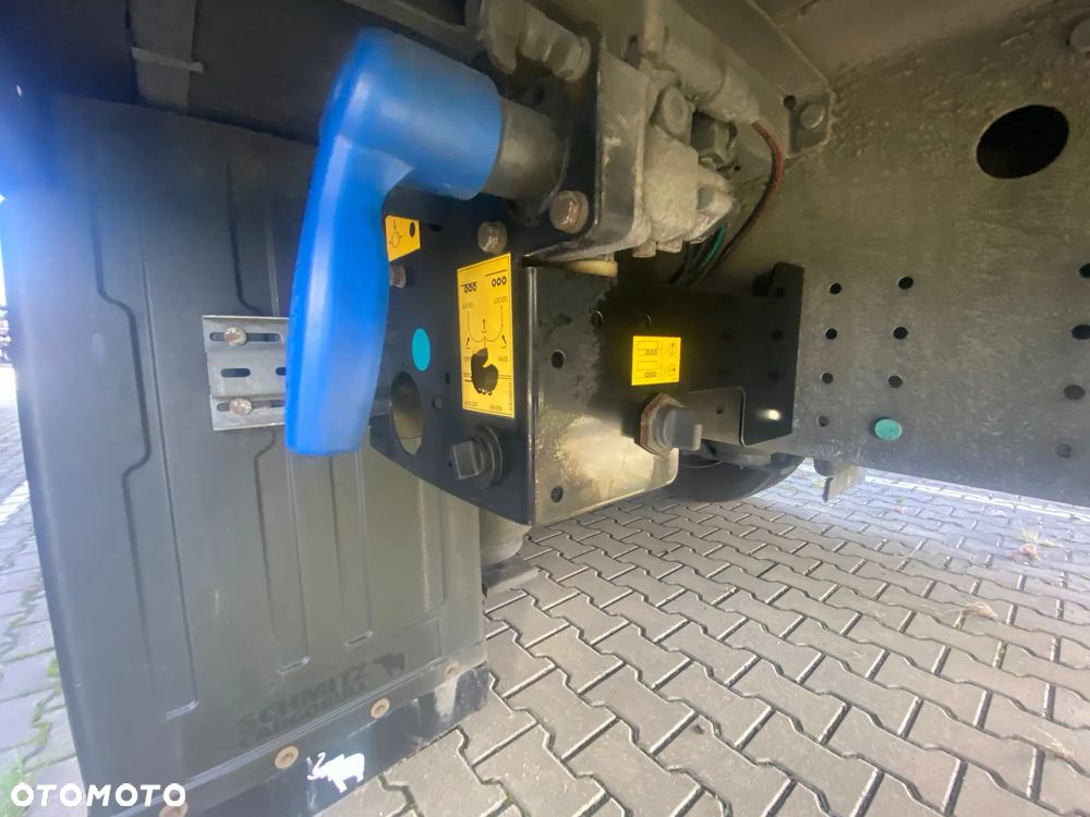 Schmitz Cargobull - - 8