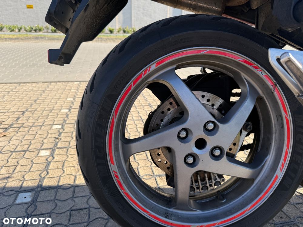 Honda VFR - 9