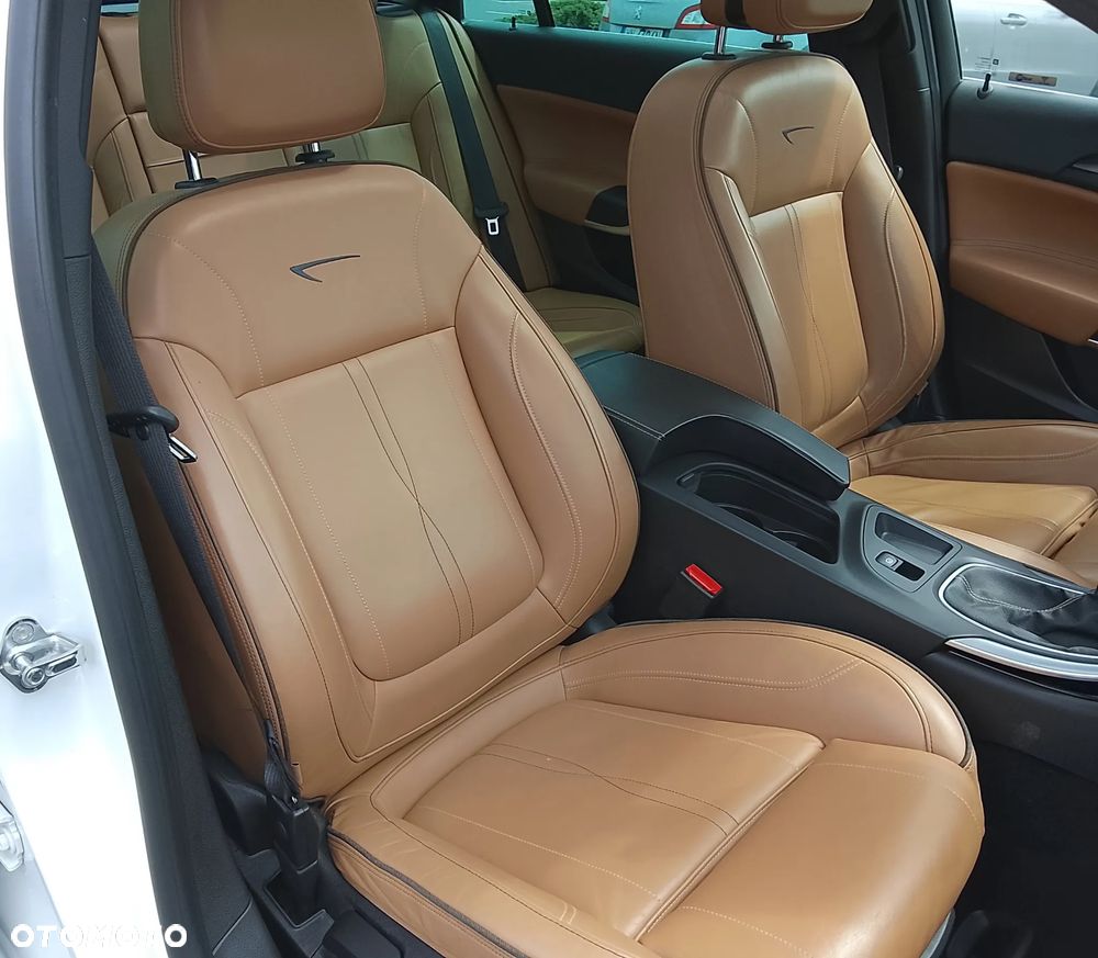 Opel Insignia 1.4 T Cosmo S&S - 13
