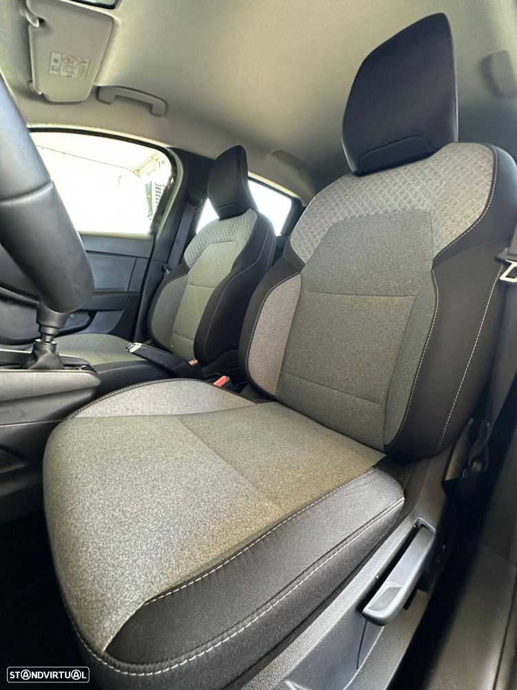 Renault Clio 1.0 TCe Techno - 25