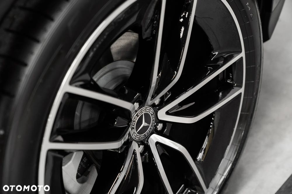 Mercedes-Benz GLE - 12