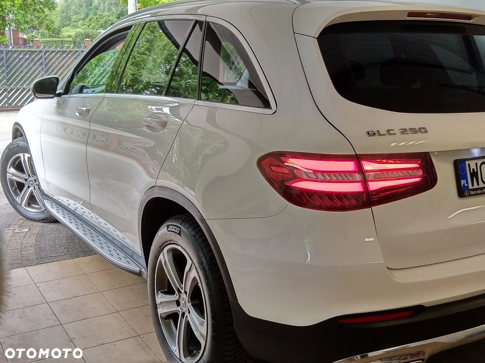 Mercedes-Benz GLC - 19