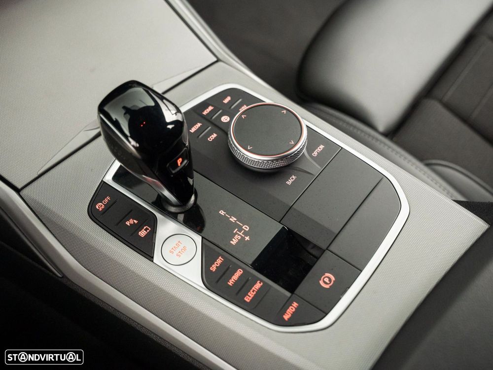 BMW 320 e Corporate Edition Auto - 26