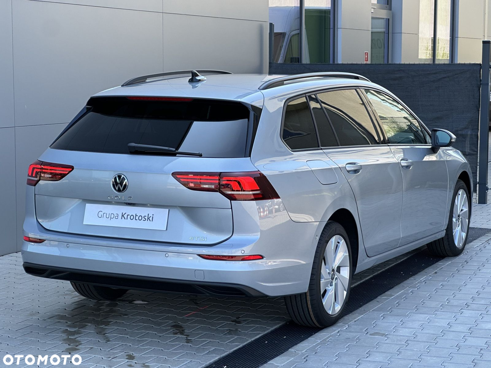 Volkswagen Golf - 6