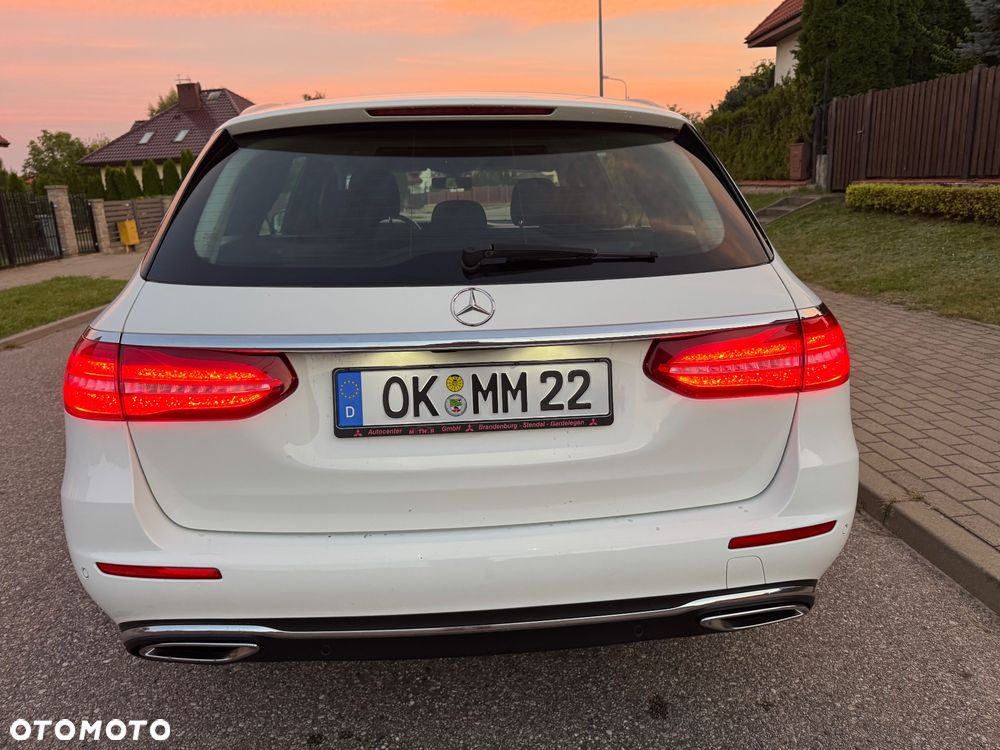 Mercedes-Benz Klasa E 220 d 4Matic 9G-TRONIC Sportstyle Edition - 12