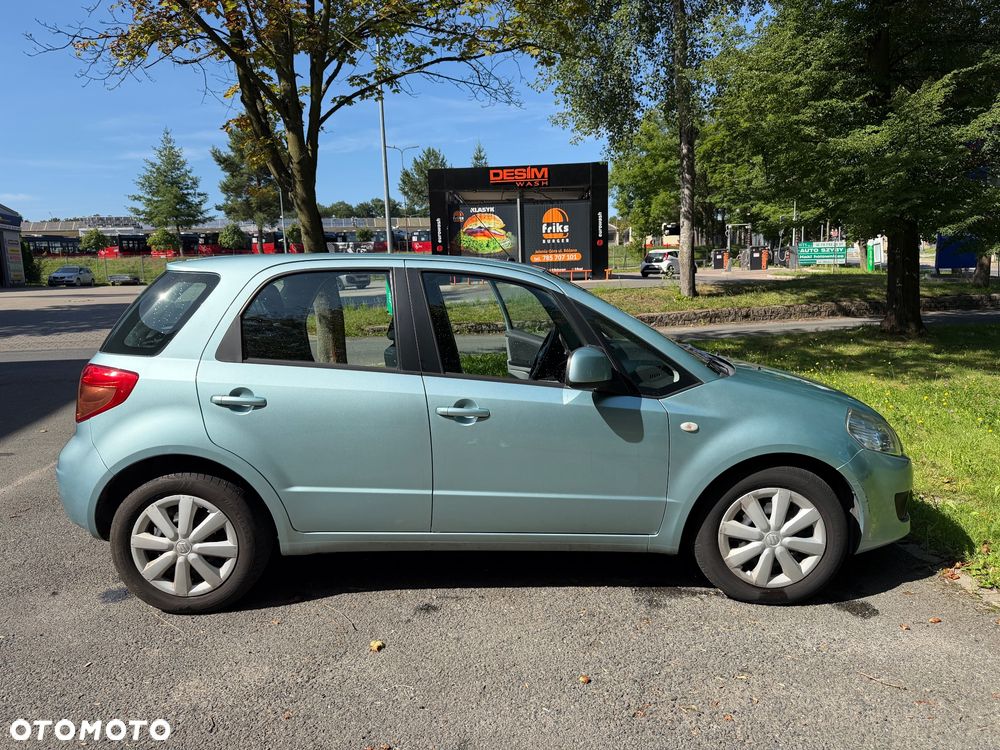 Suzuki SX4 1.6 GLX / Comfort - 2