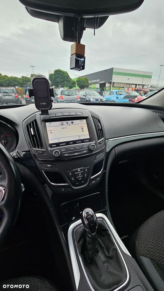 Opel Insignia - 16