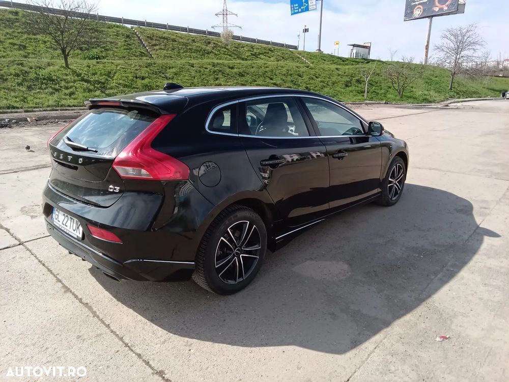 Volvo V40 D3 Momentum - 12