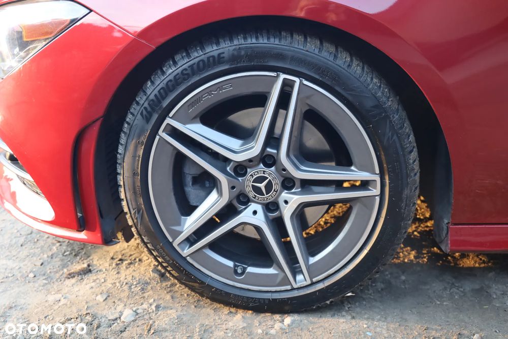 Mercedes-Benz CLA 250 4Matic 7G-DCT AMG Line - 15