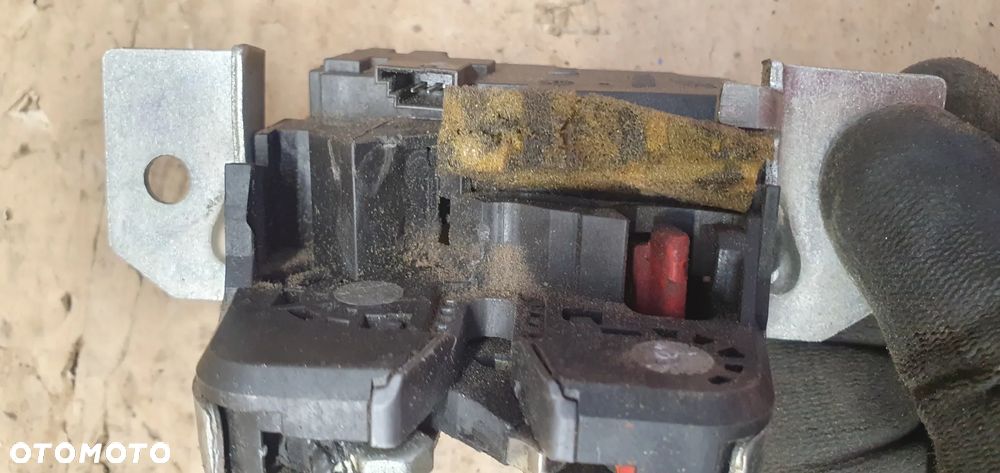 Zamek klapy bagażnika Mercedes W245 A1697400035 - 5