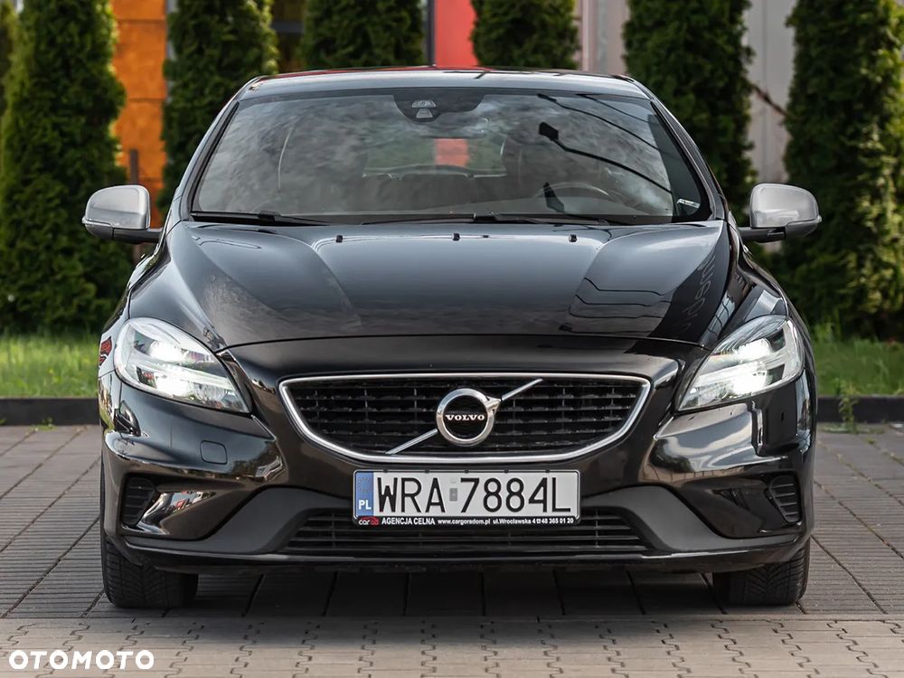 Volvo V40 D3 Geartronic RDesign - 4