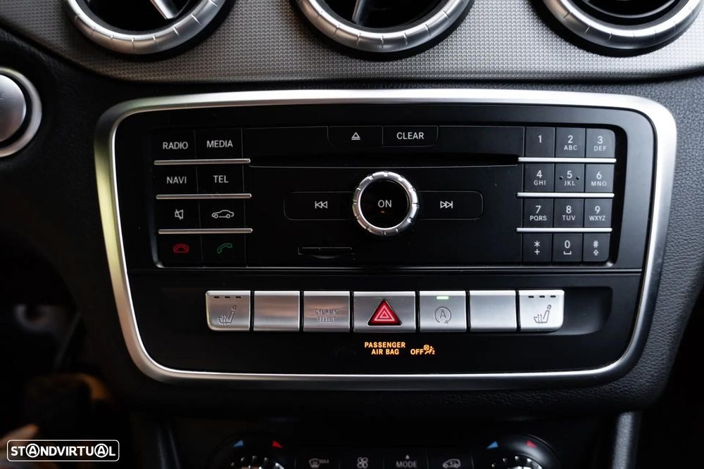 Mercedes-Benz CLA 180 d - 23