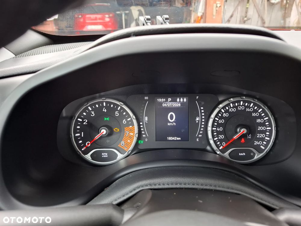 Jeep Renegade - 10