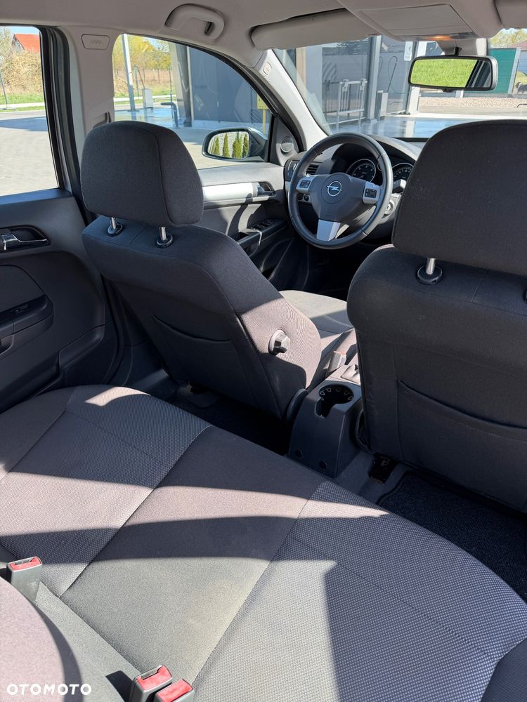 Opel Astra 1.7 CDTI ecoFLEX - 14