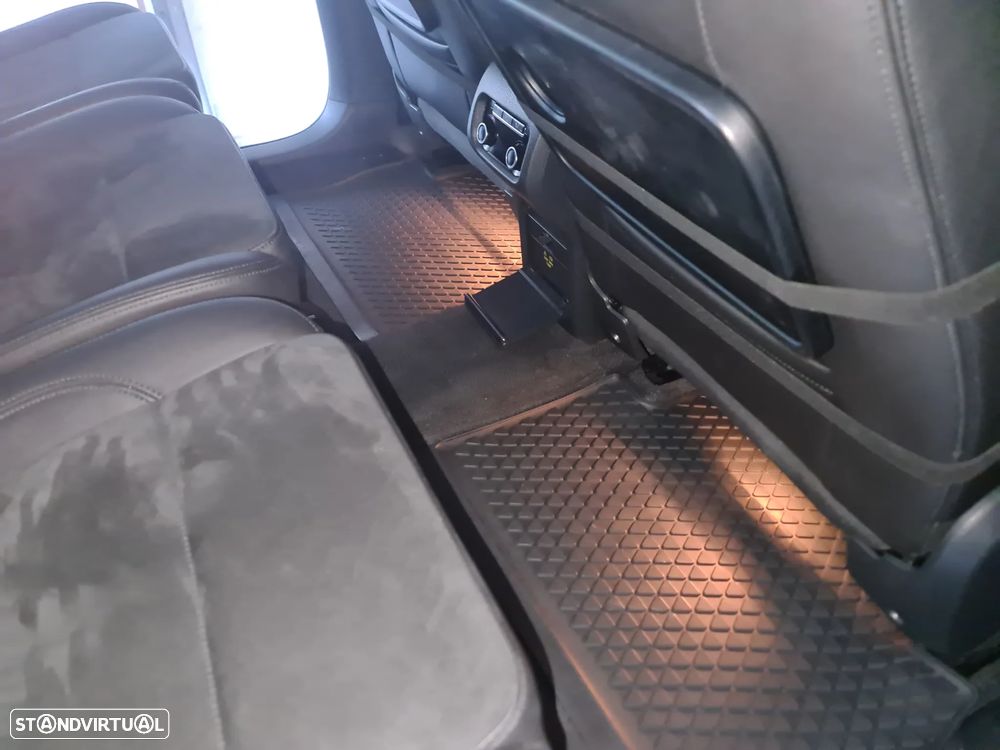 VW Sharan 2.0 TDI Blue Highline DSG - 15