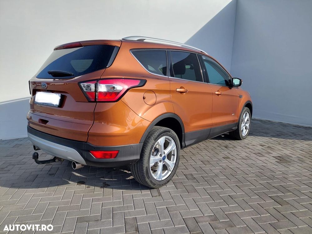 Ford Kuga 2.0 TDCi 4x4 Aut. Titanium - 3