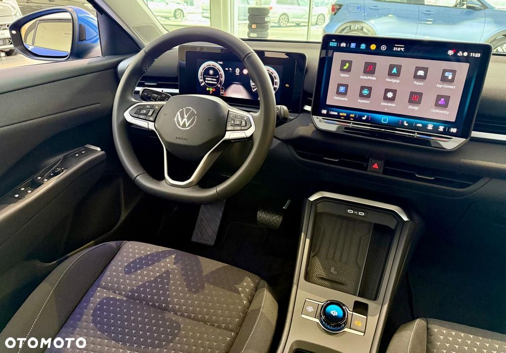 Volkswagen T-Roc - 9