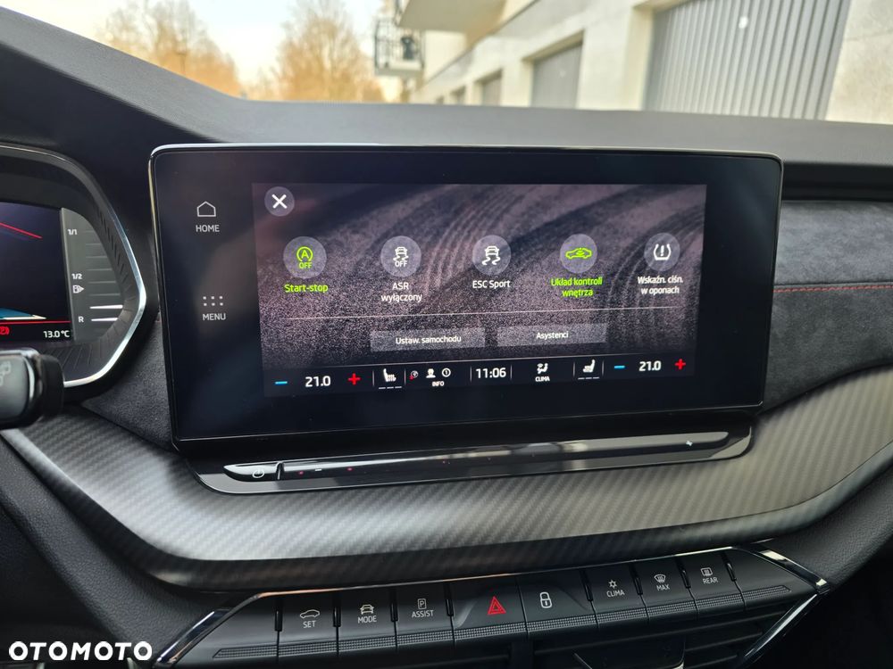 Skoda Octavia 2.0 TSI RS - 32