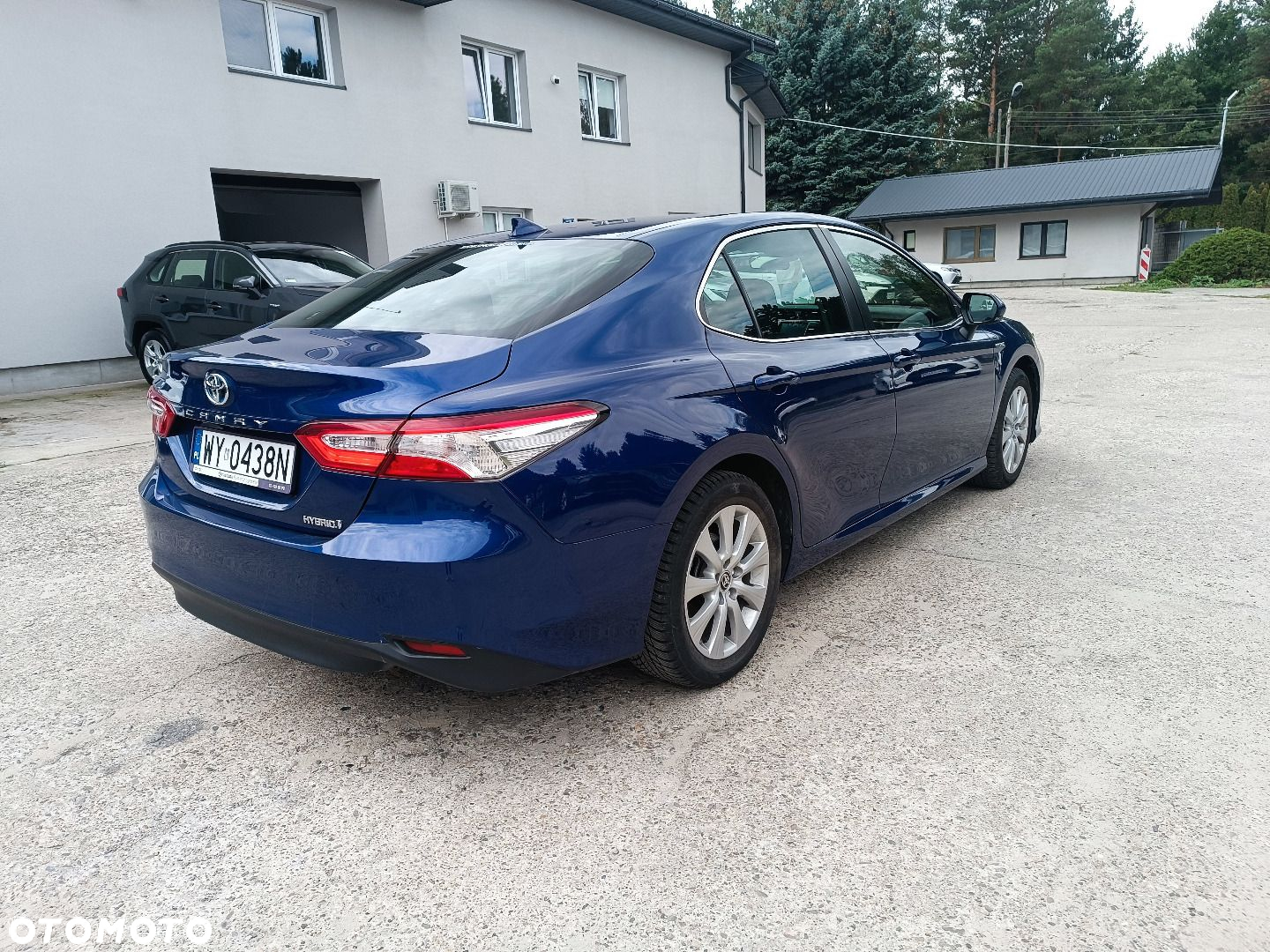 Toyota Camry - 6