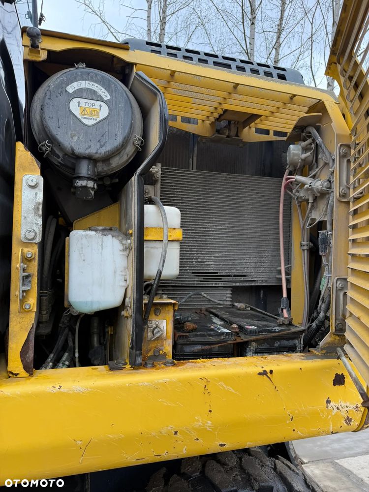 Komatsu PW 148 - 8 - 12