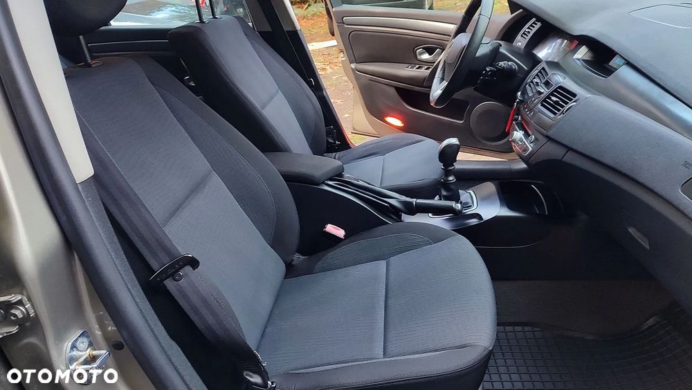 Renault Laguna 1.6 16V Authentique - 17