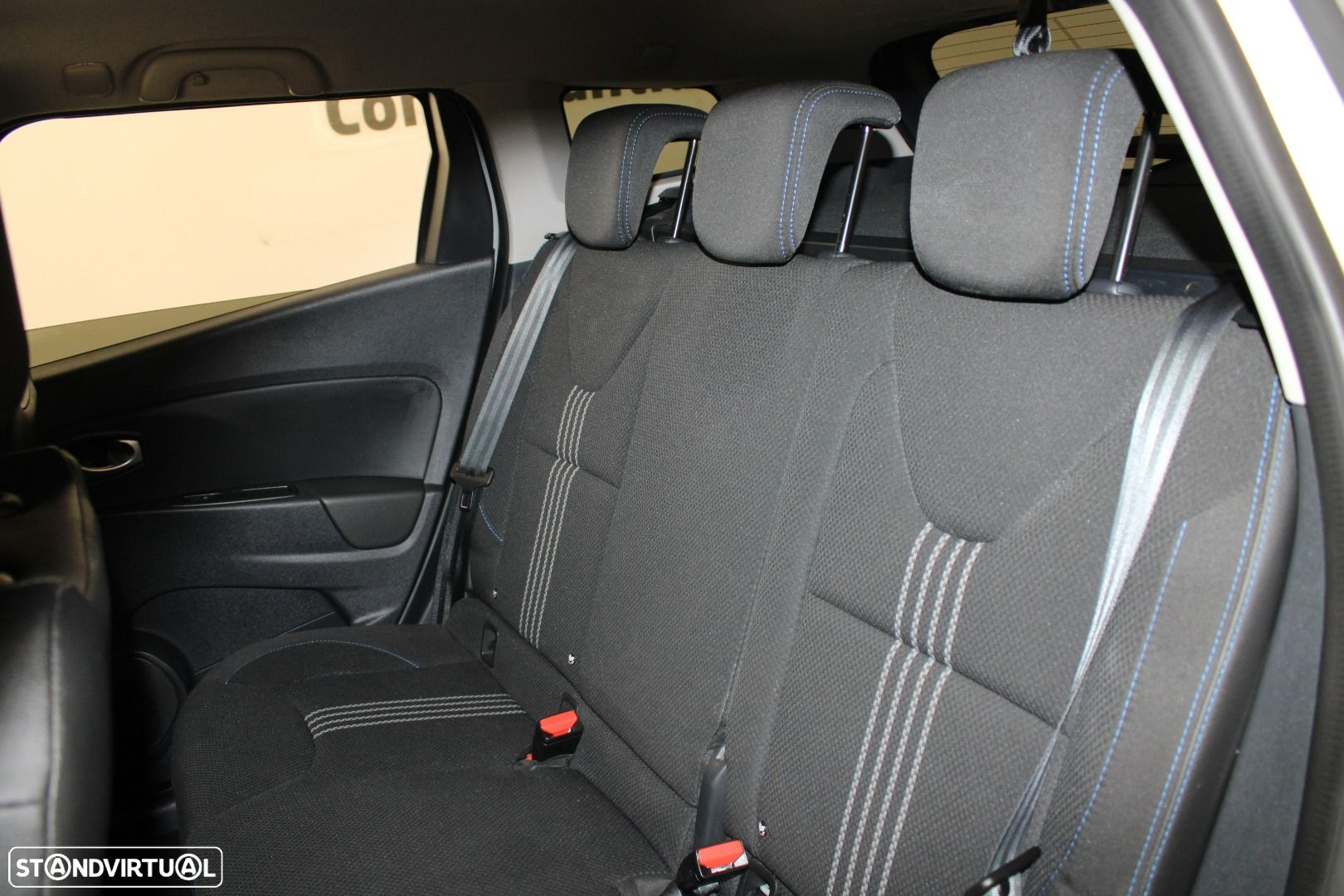 Renault Clio Sport Tourer 1.5 dCi GT Line - 26
