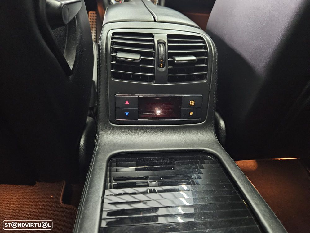 Mercedes-Benz CLS 350 CDI BE 4-Matic - 24