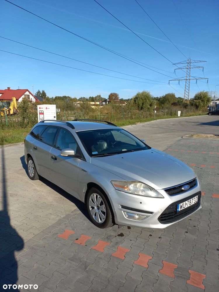 Ford Mondeo 1.6 Ambiente - 2